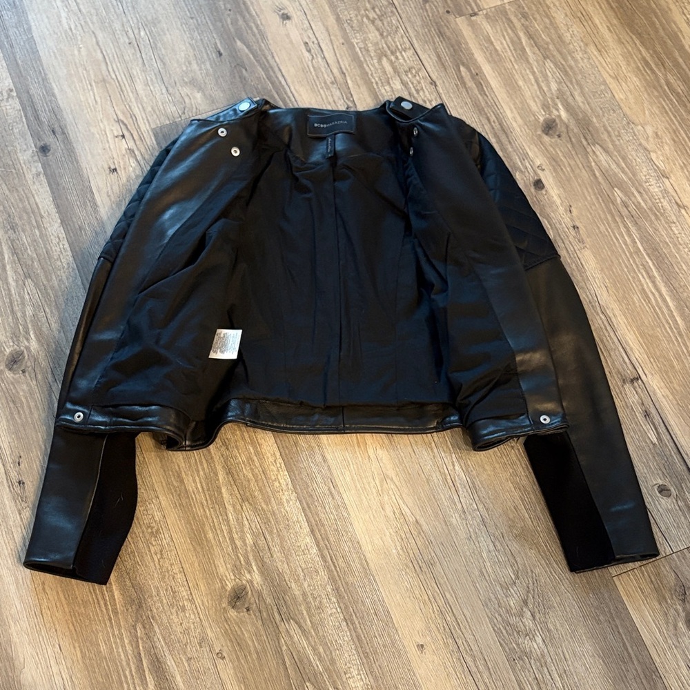 BCBGMaxAzria Black Leather Jacket Quilted Detail Size Small - Picture 2 of 13